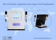 آلة التجميل والعناية بالبشرة بالأكسجين المصغرة Co2 Bubble تستخدم Bo01