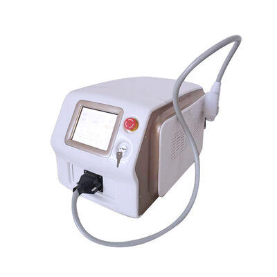 سعر جيد آلة إزالة الشعر بالليزر ديود دائمة الألياف مقرونة 808nm 600w الطاقة الانترنت